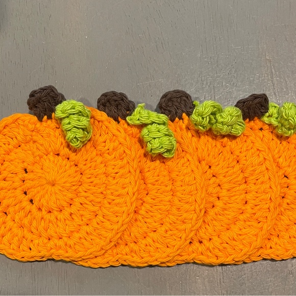 4 Crochet Coasters Handmade By Seller - Pumpkin Set - 100% Cotton - Picture 2 of 6